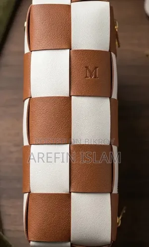 টিস্যু বক্স হোল্ডার (Tissue Box Holder) Pharmaceutical Gifts.