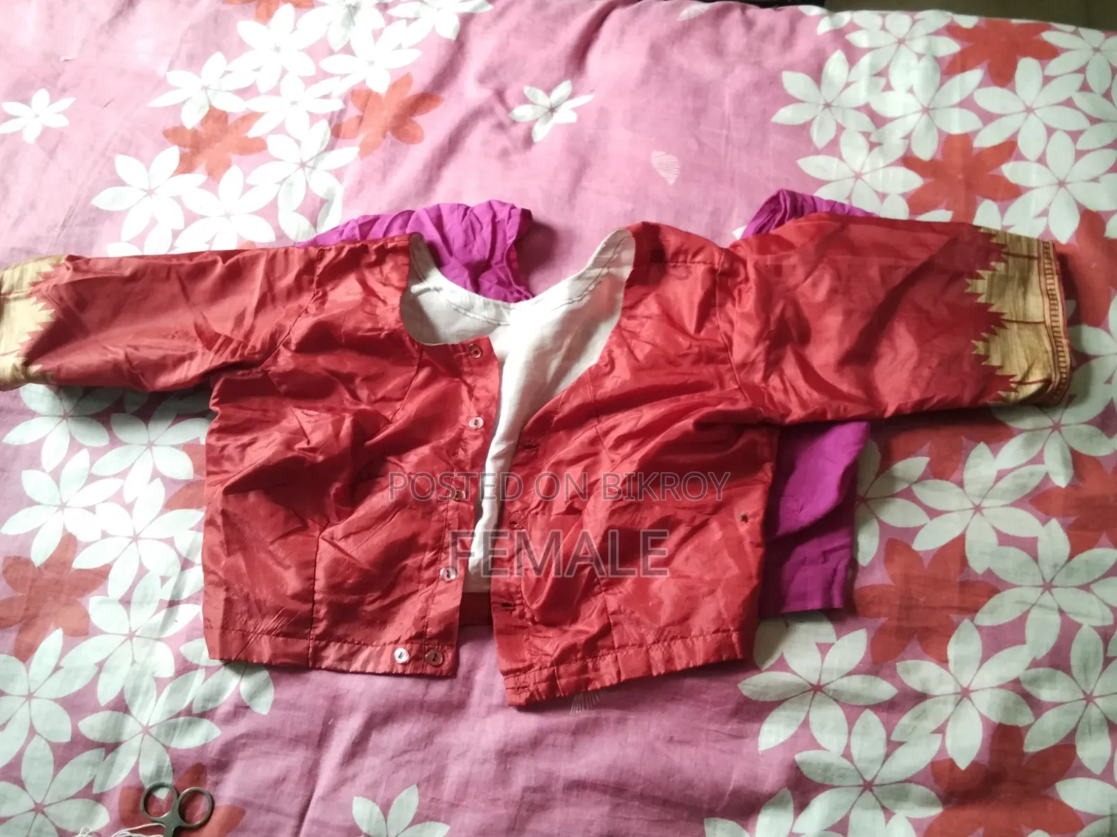 নানা টাইপের ব্লাউজ