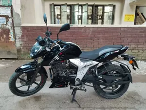 TVS Apache 160 4V 2021 Black