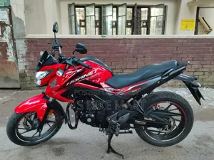 Honda Hornet 2023 Red