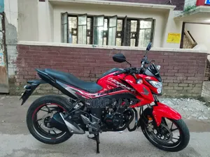 Honda Hornet 2023 Red