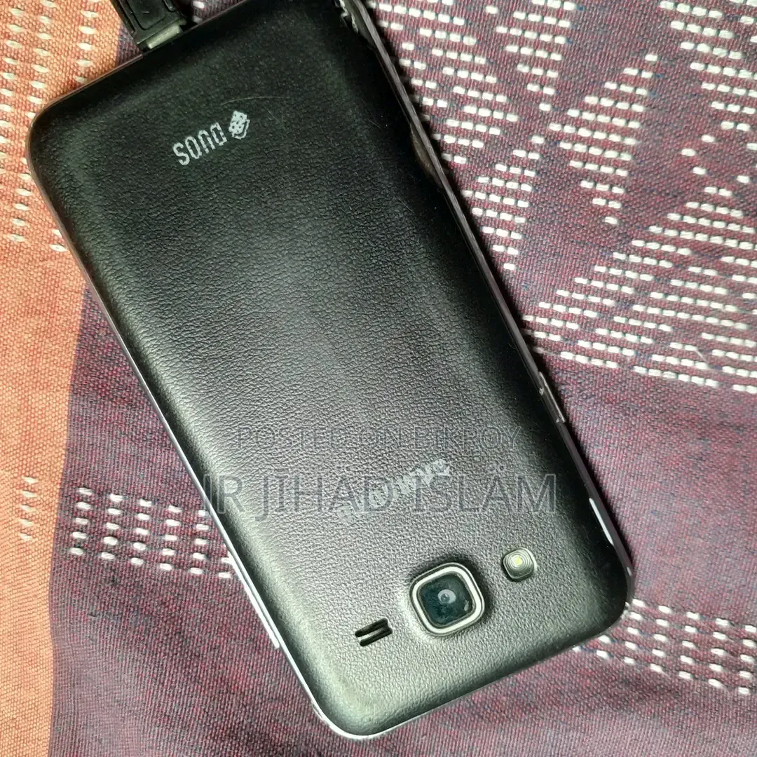 Samsung Galaxy J2 8 GB Black