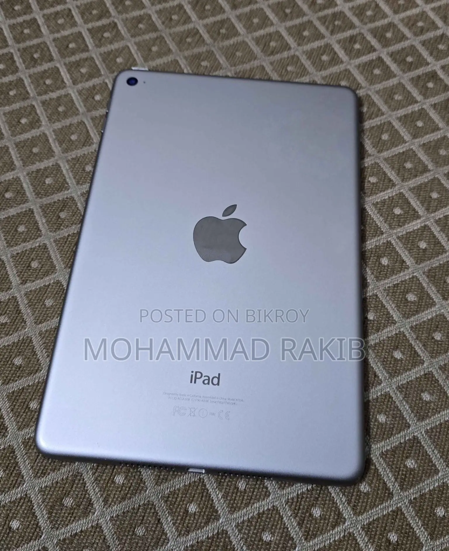 Apple iPad mini 4 128 GB Gray