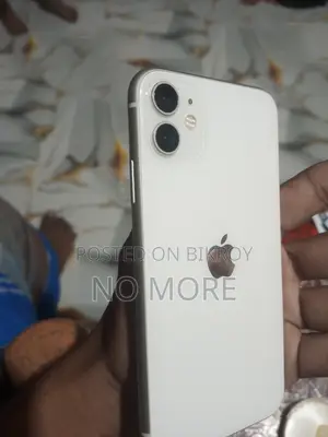 অ্যাপল আইফোন ১১ ৬৪ জিবি হোয়াইট