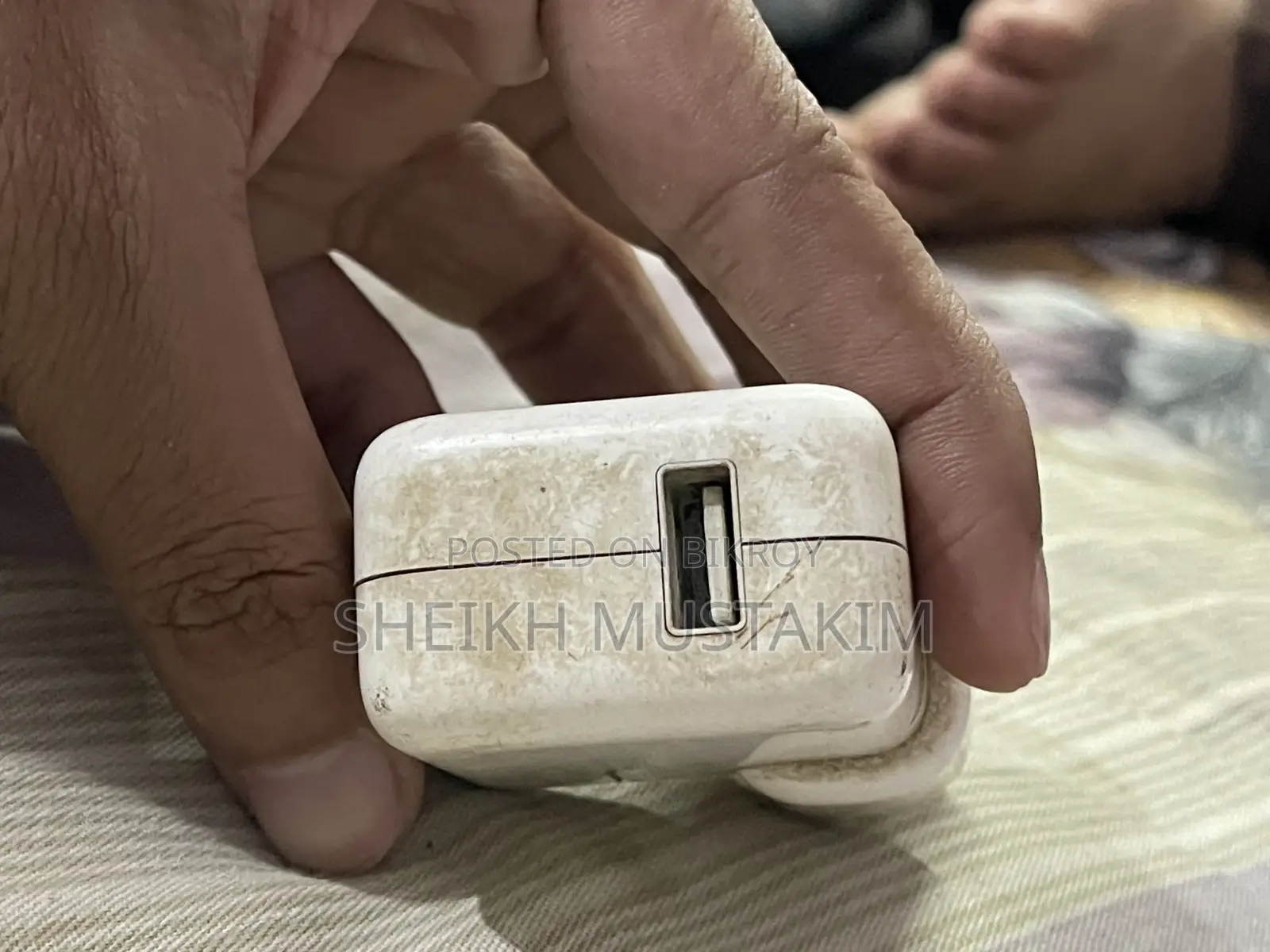 Apple Adapter