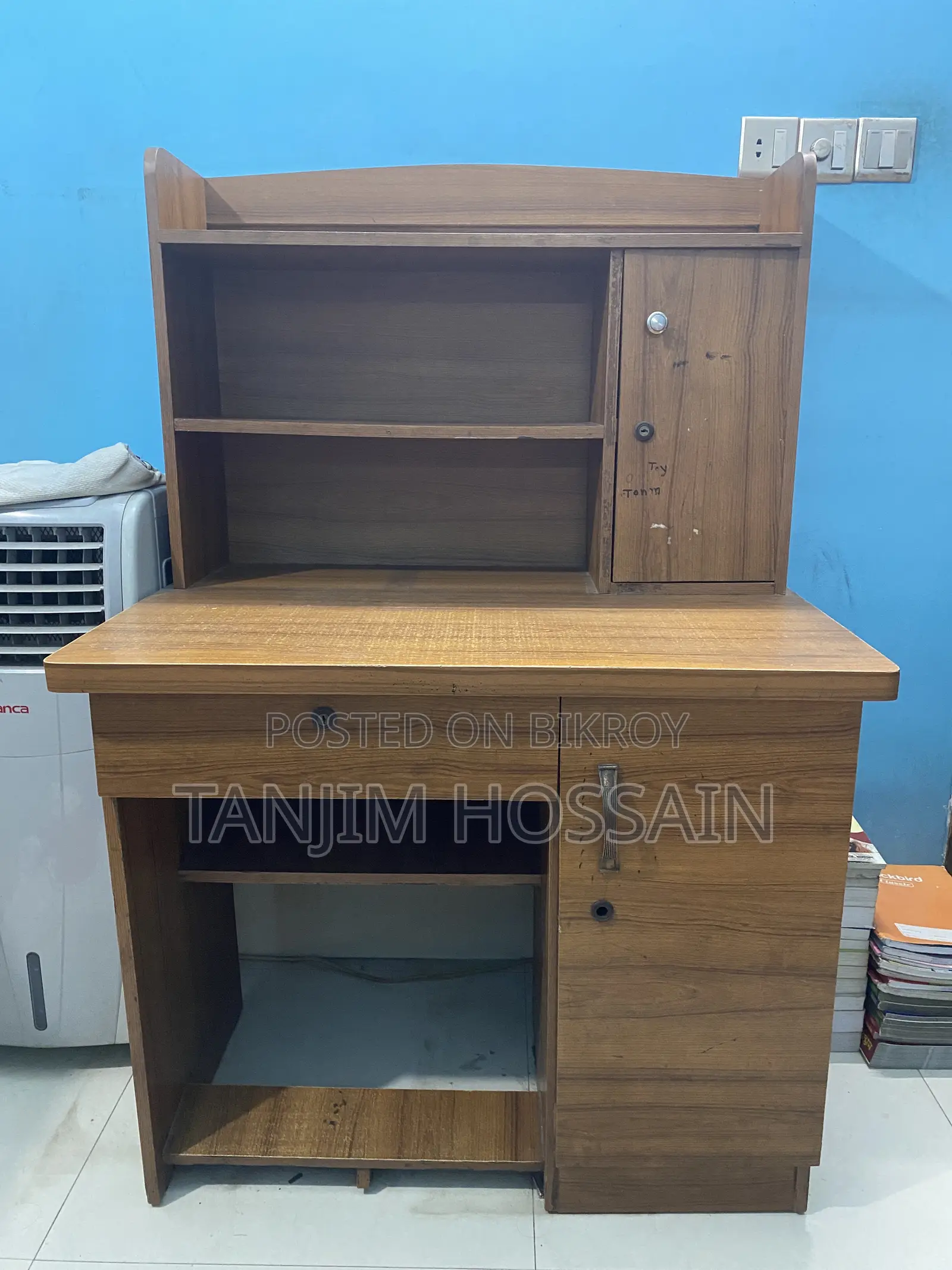 Reading Table
