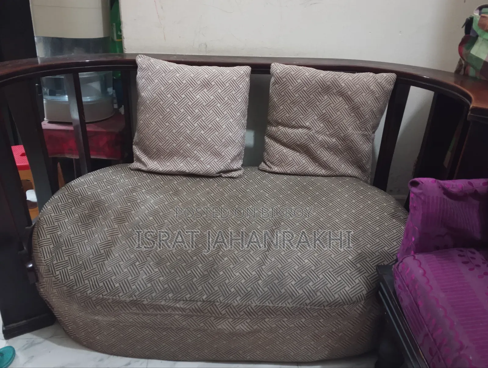 সোফা পুরাতন