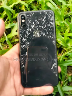 অ্যাপল আইফোন এক্স ২৫৬ জিবি ব্ল্যাক