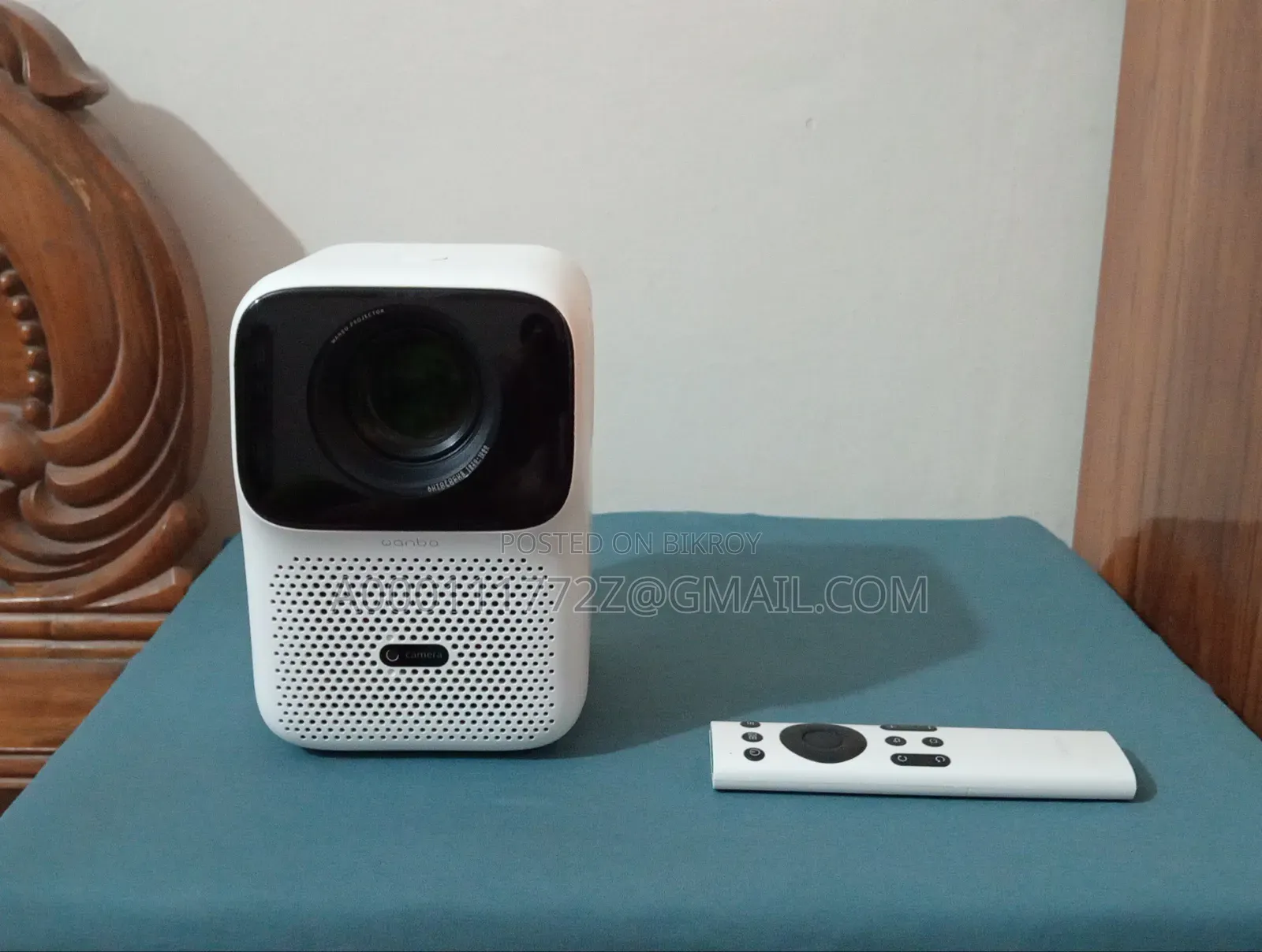 Xiaomi Wanbo T4 Full HD Auto Focus Projector