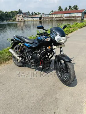 বাজাজ ডিসকভার ১৩৫ ২০১১ নীল