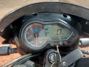 বাজাজ পালসার ১৫০ ২০২৩ ব্ল্যাক