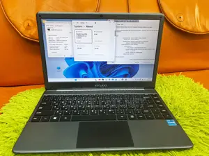 Intel Core i3, 128gb SSD, 8gb-Ram, 8th Gen, 13.3" Led