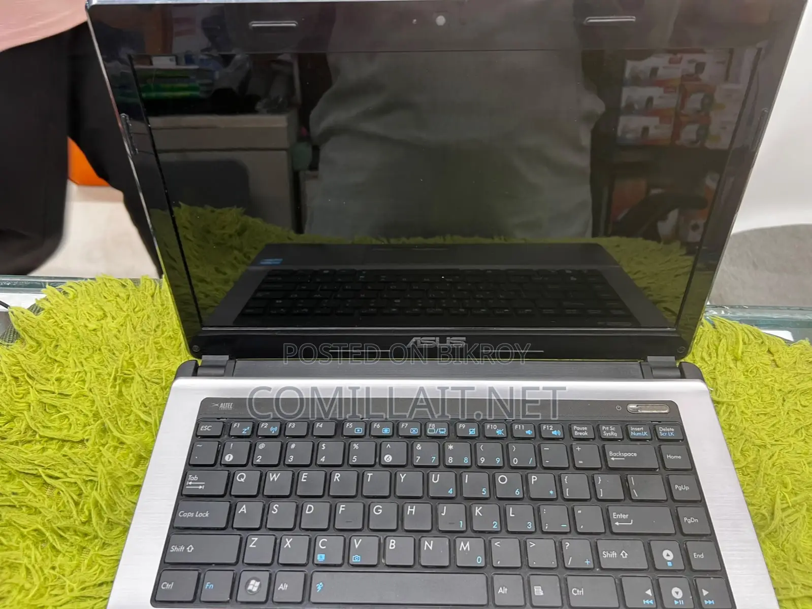 Asus K43E, intel Core i3, 128gb SSD, 4gb-Ram