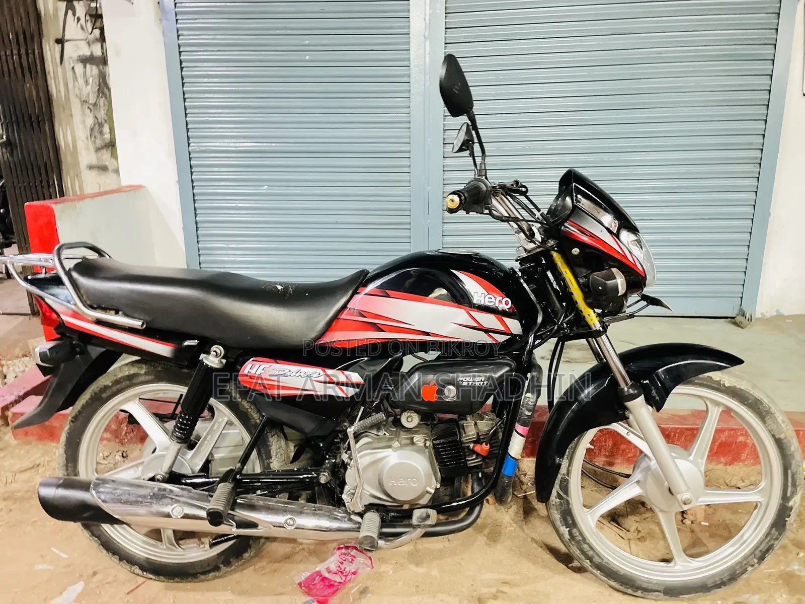 হিরো এইচএফ ডিলাক্স ২০১৮ ব্ল্যাক