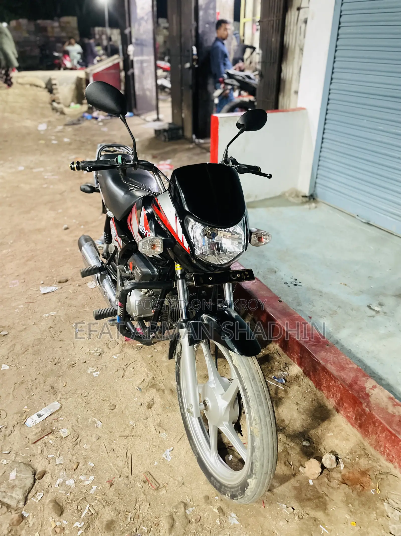 হিরো এইচএফ ডিলাক্স ২০১৮ ব্ল্যাক