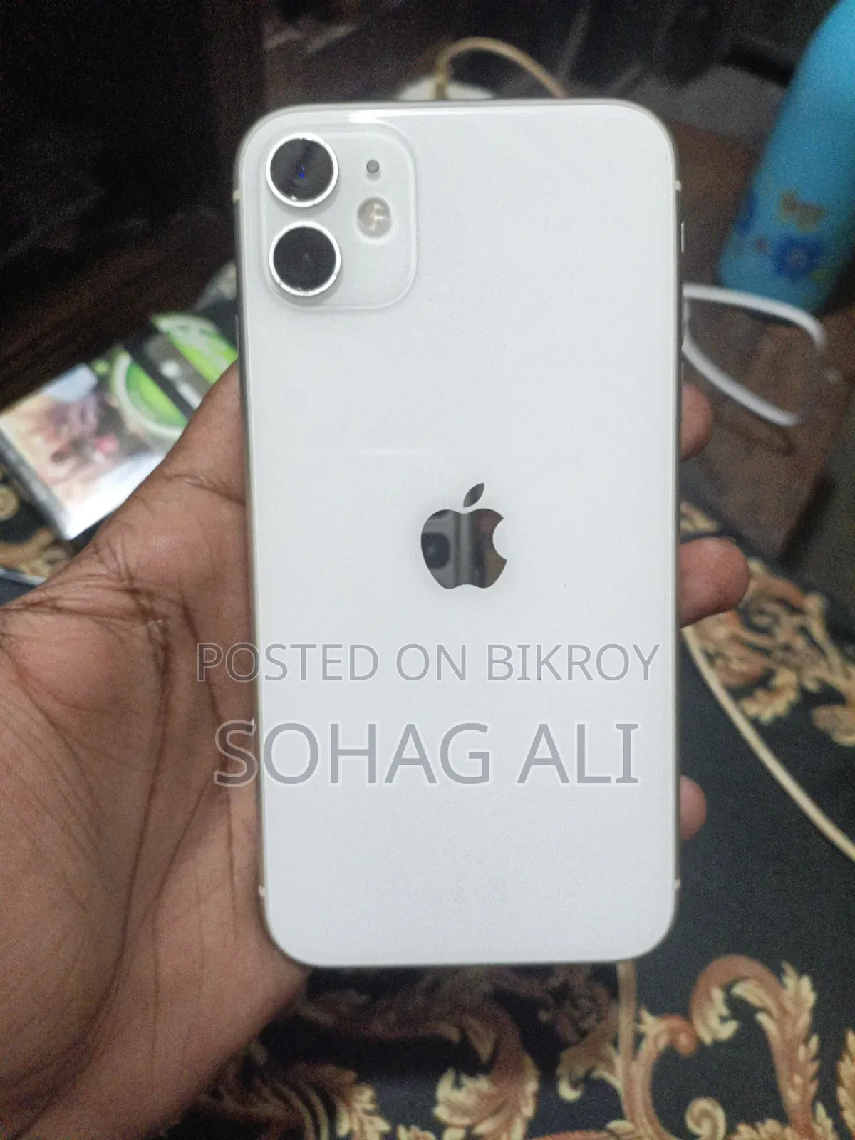 অ্যাপল iPhone 11 64 GB হোয়াইট
