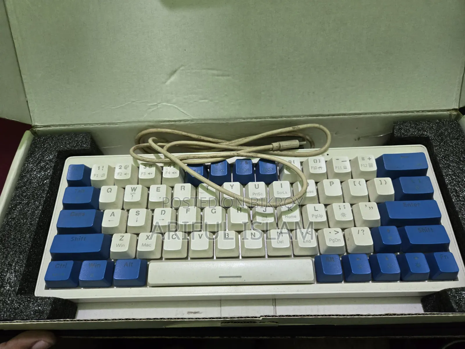 Zifriend ZA63 Hot-Swappable RGB Mechanical Keyboard