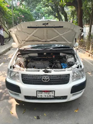 টয়োটা সাকসিড ২০০৪ সাদা