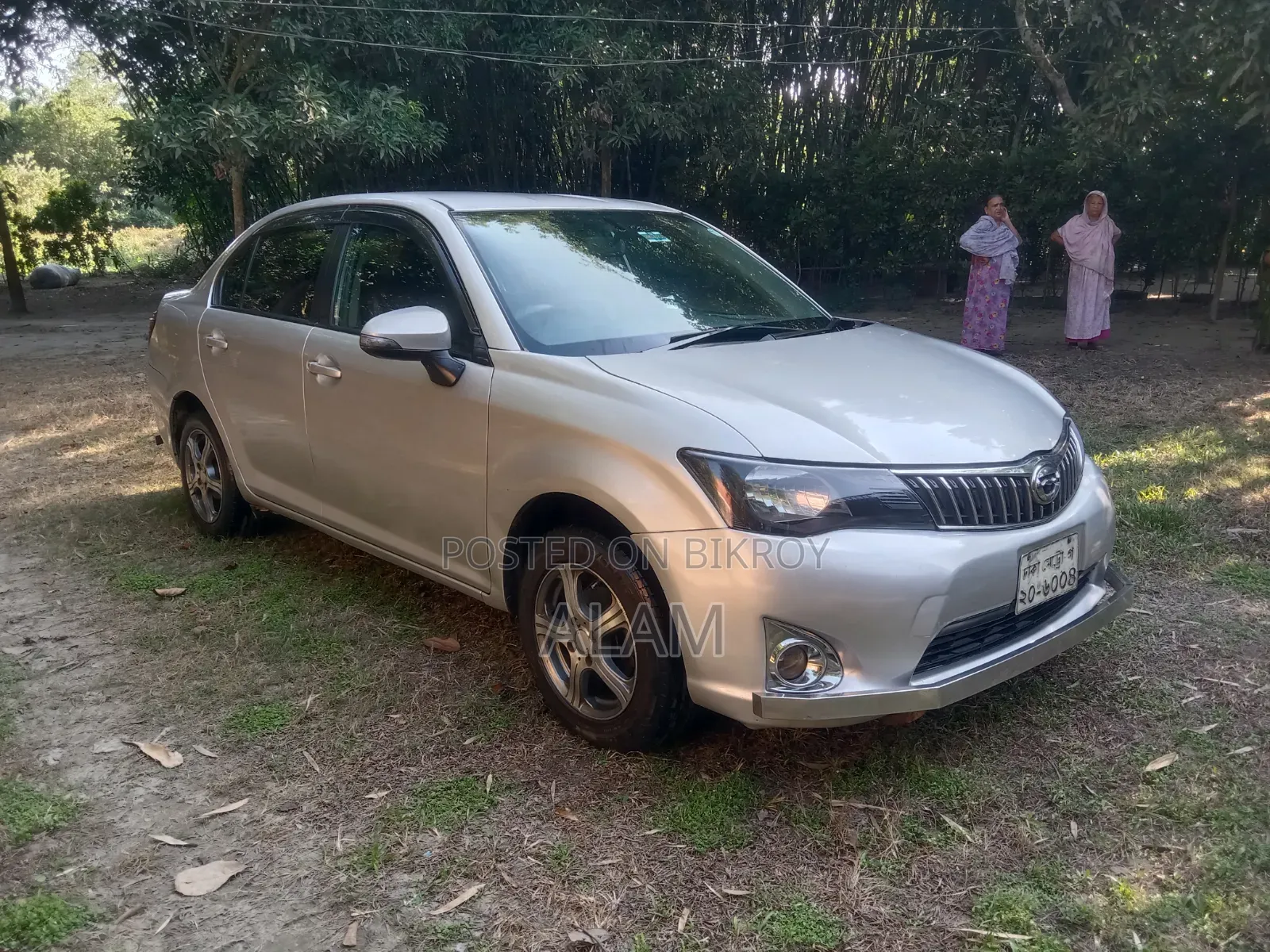 টয়োটা অ্যাক্সিও ২০১২ সিলভার
