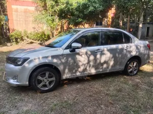 টয়োটা অ্যাক্সিও ২০১২ সিলভার