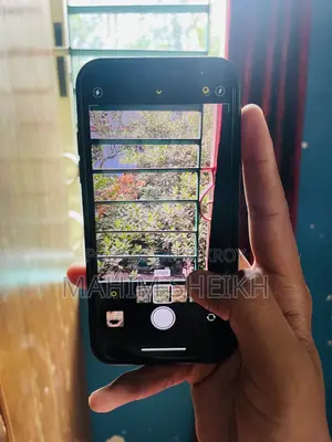 অ্যাপল আইফোন এক্সএস ৬৪ জিবি হোয়াইট