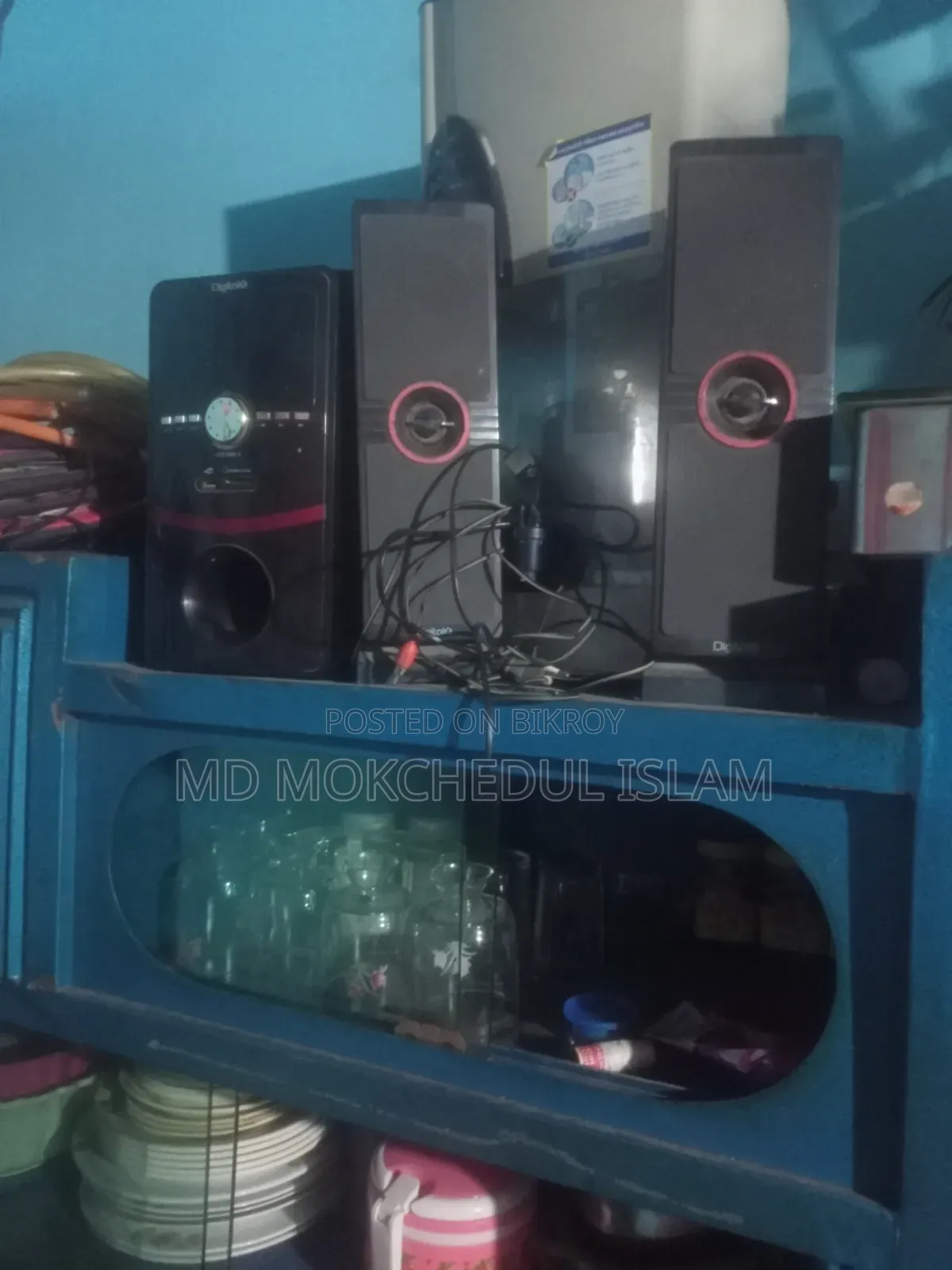 এই সাউন্ডবক্স টি বিক্রি করব।