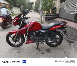 TVS Apache RTR 160 2V 2018 Red
