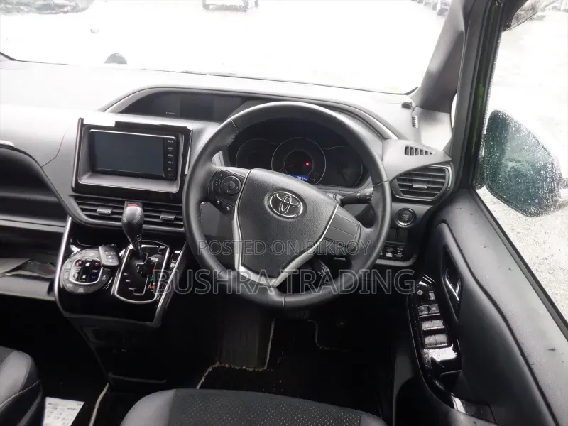 Toyota Voxy ZS Kirameki III 2WD 7-Seater 2021 Black