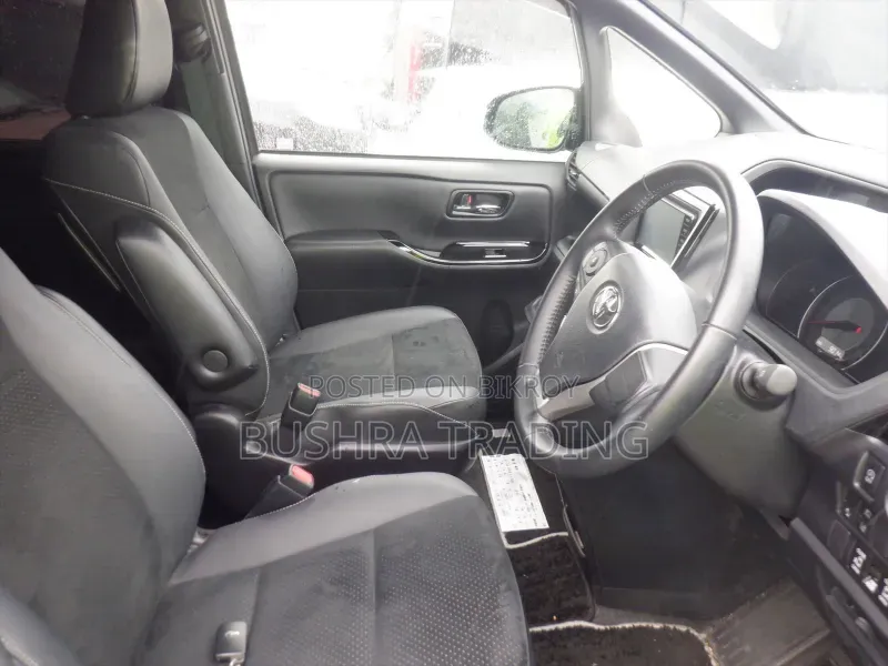 Toyota Voxy ZS Kirameki III 2WD 7-Seater 2021 Black