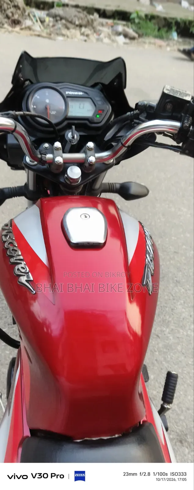 Bajaj Discover 125 2022 Red