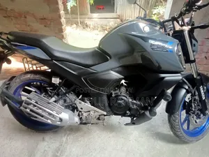 Yamaha FZS V3 2023 Gray