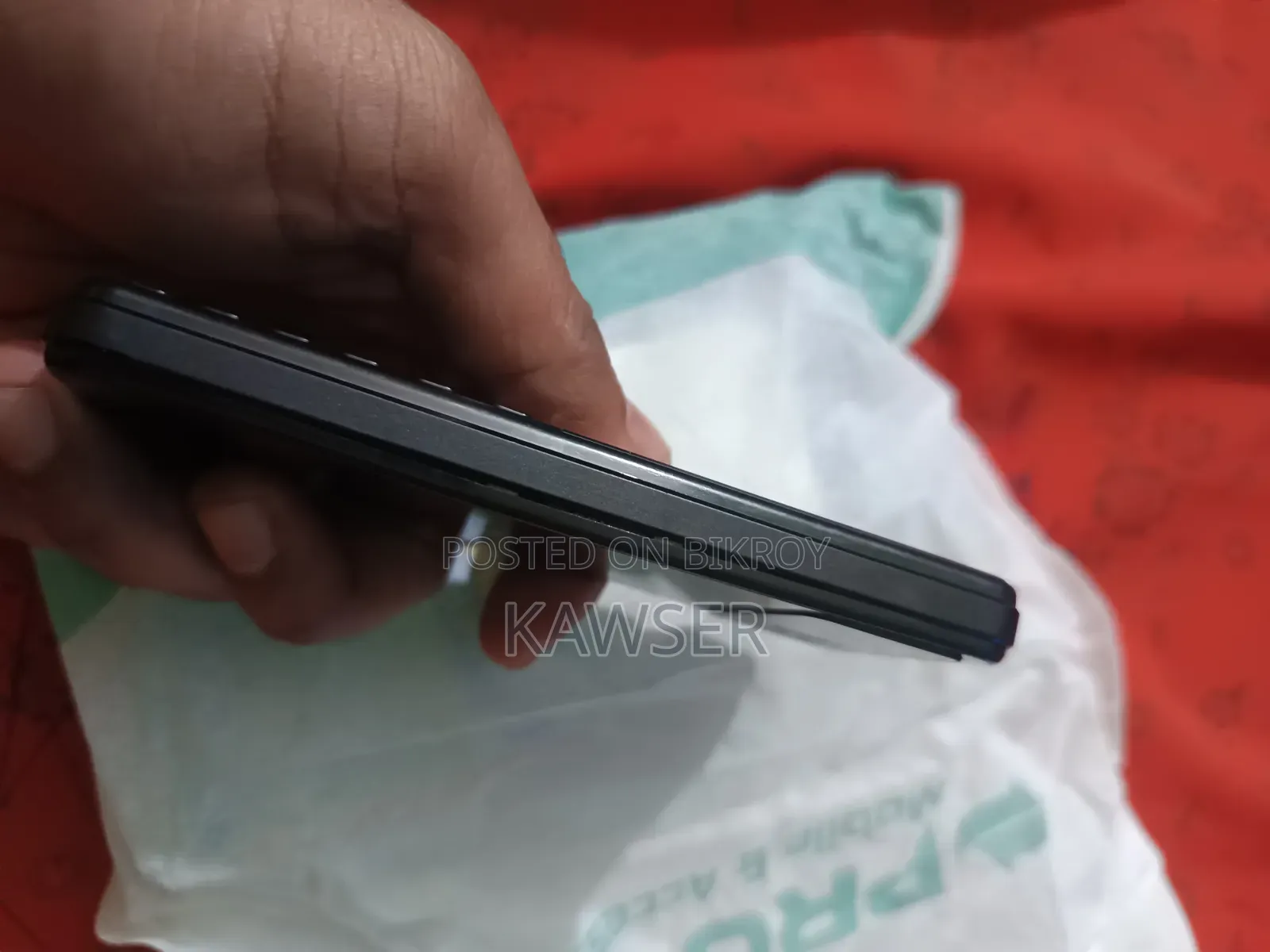 প্রোটন ১৬ জিবি কালো