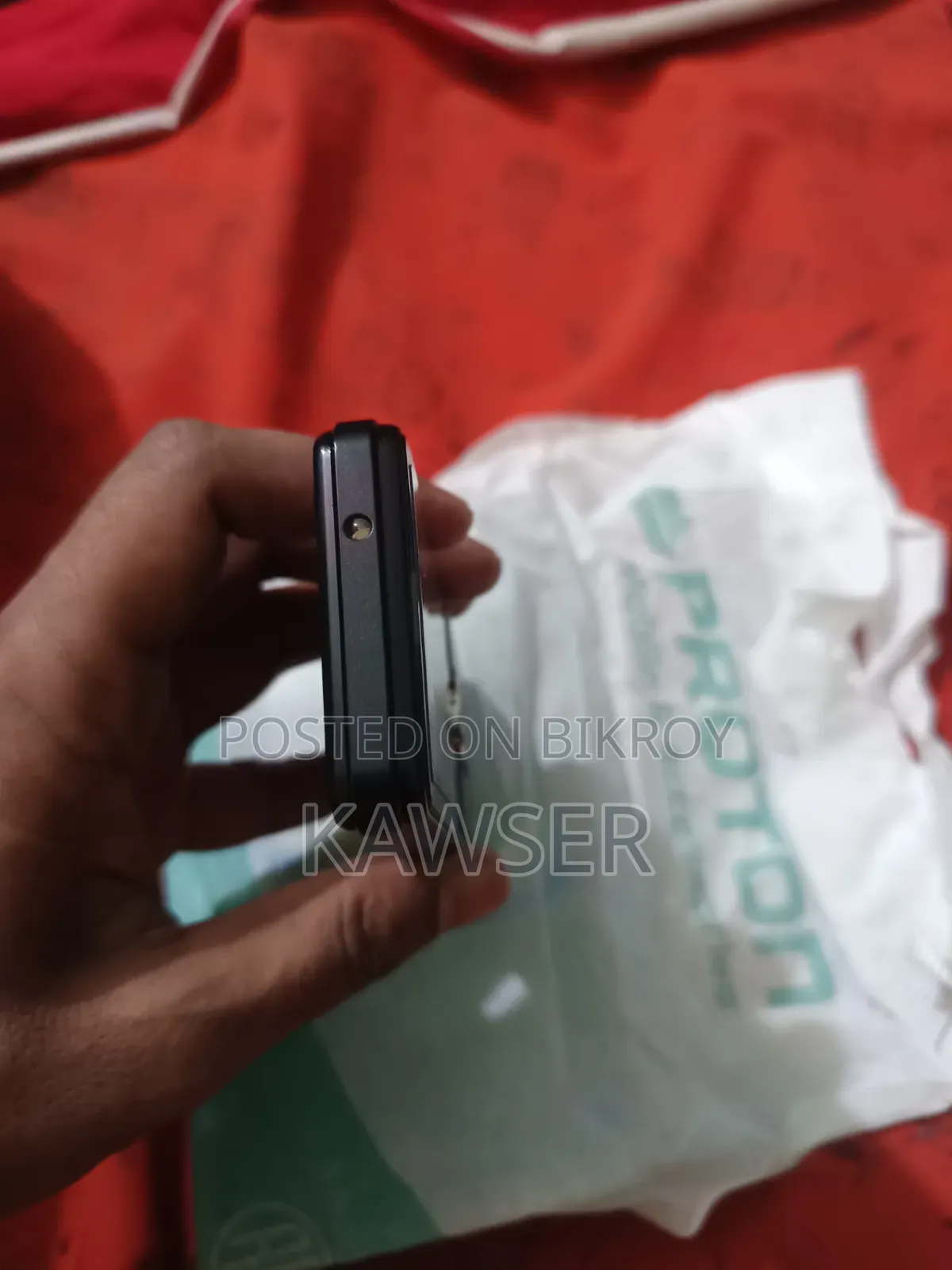 প্রোটন ১৬ জিবি কালো
