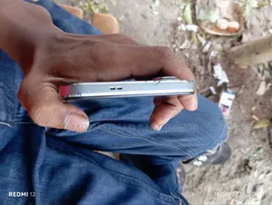 Infinix Hot 60i 64 GB Graphite