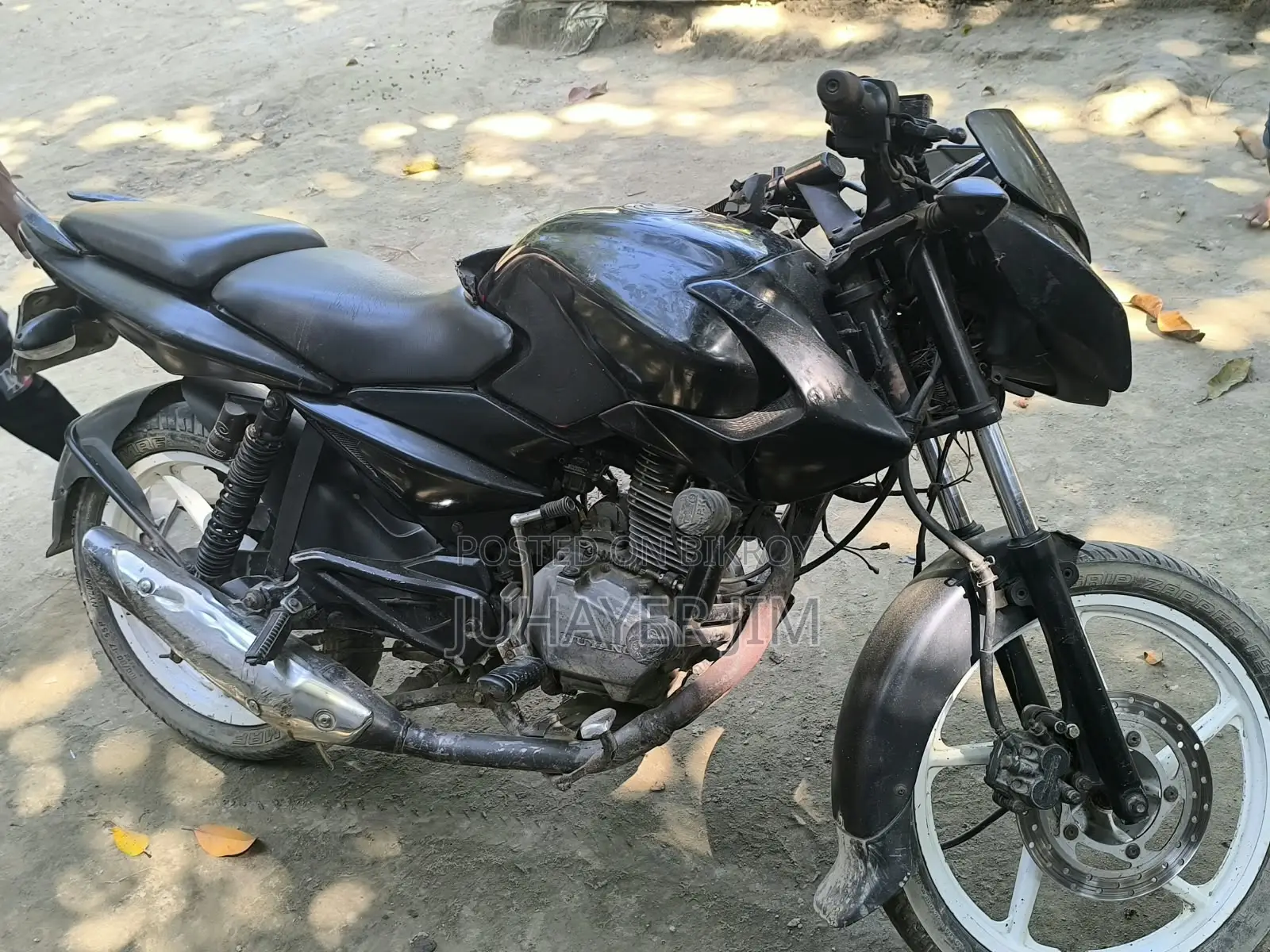 Bajaj Pulsar 135 LS ২০১৫ কালো