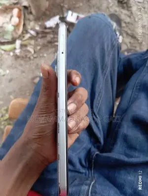 Infinix Hot 60i 64 GB Graphite
