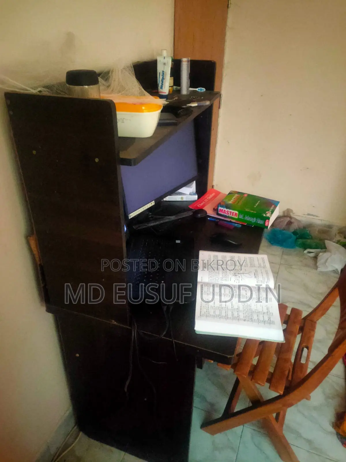 চেয়ার ও টেবিল বিক্রি হবে