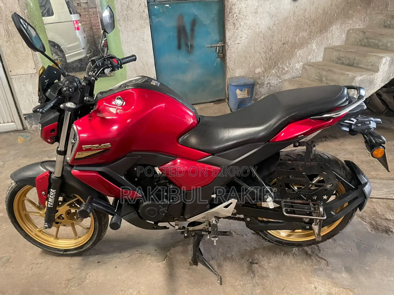 ইয়ামাহা এফজেডএস ভি৩ ২০২৪ রেড