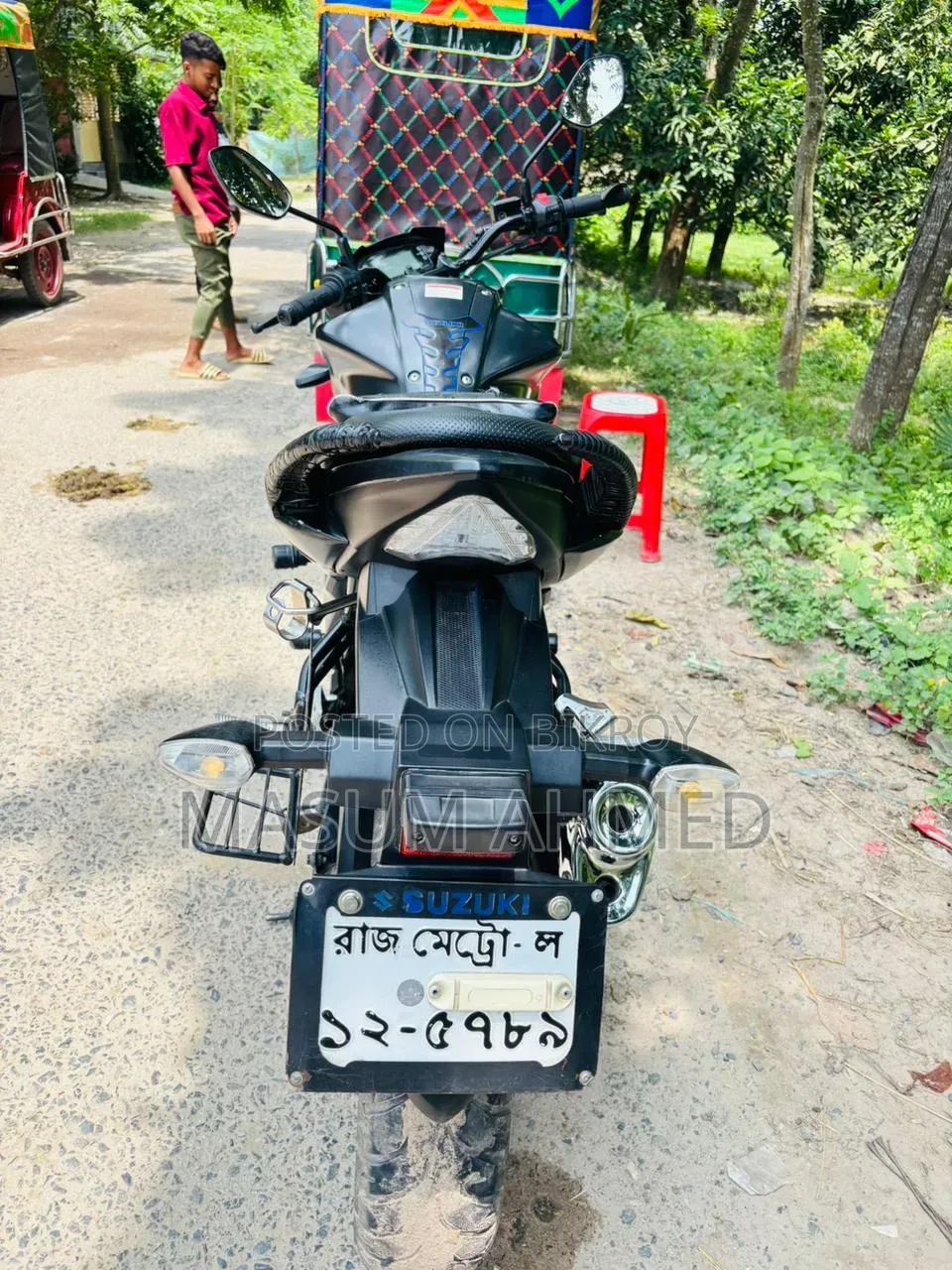 সুজুকি জিক্সার ২০২৩ কালো
