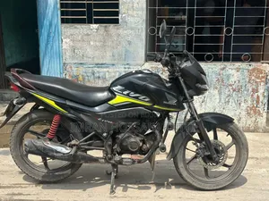 হোন্ডা লিভো ২০১৭ ব্ল্যাক