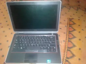 Laptop Dell Latitude E6320 4GB Intel Core i5 HDD 1T