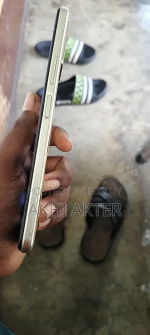 Vivo Y33s 128 GB Gold