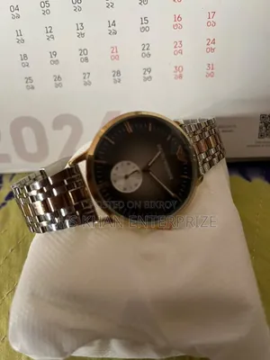 এমপোরিও আরমানি ঘড়ি