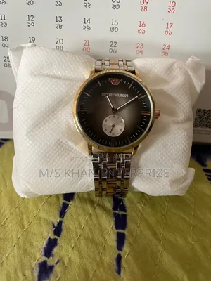 এমপোরিও আরমানি ঘড়ি