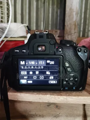 Canon 700D Camera for Sale