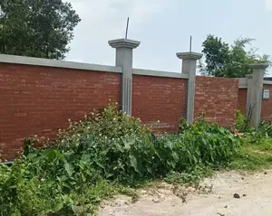 সেক্টর-২ এ ৩০০ ফুটের কাছাকাছি ৭.৫ কাঠা পার্ক ইস্ট