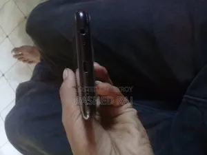 Vivo Y11 32 GB Red