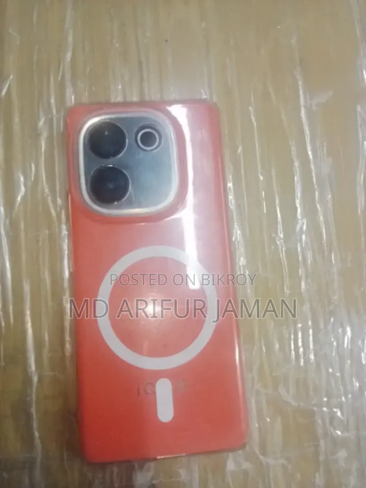 iQOO 128 GB Orange