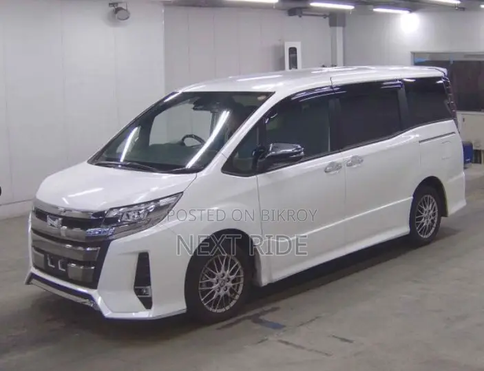 Toyota Noah 2021 Pearl