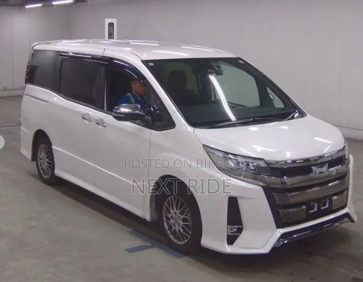 Toyota Noah 2021 Pearl